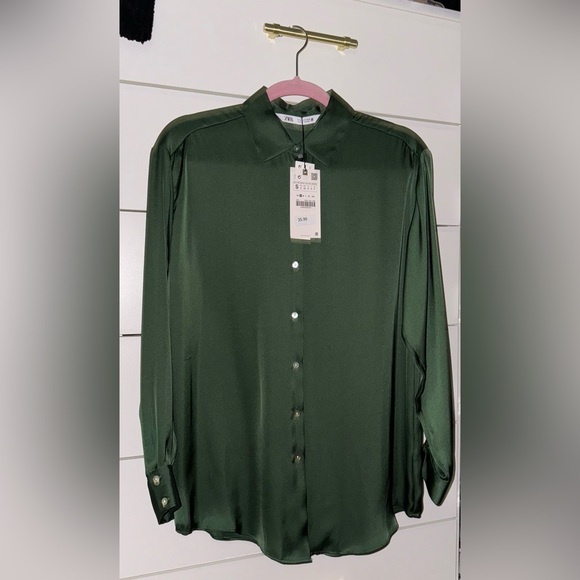 Zara Satin Effect Marsala button down shirt - in GREEN, size S small - Picture 1 of 3